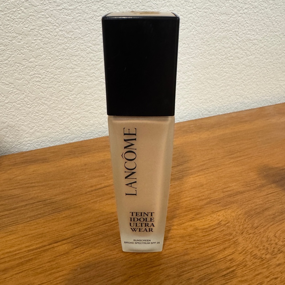 Teint Idole Ultra Wear Foundation - Cream 220C